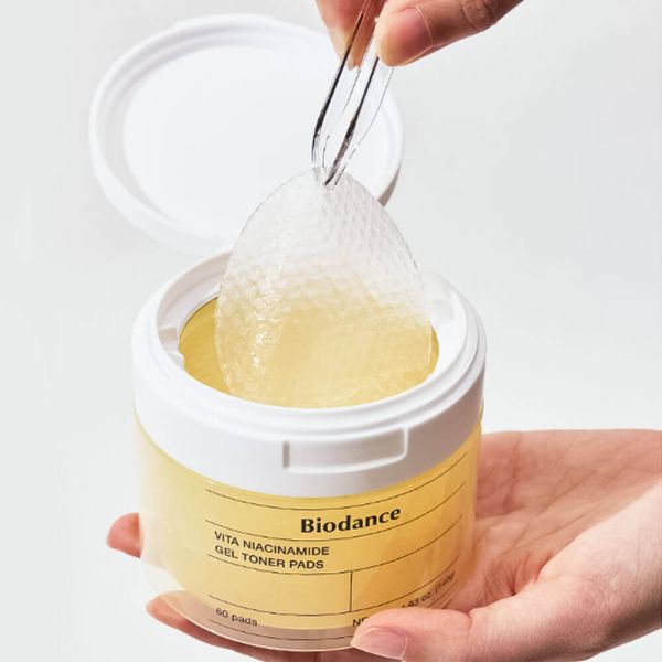 Biodance Vita Niacinamide Gel Toner Pad Осветляющие педы с ниацинамидом для сияния кожи