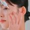 Celimax The Real Noni Ultimate Eye Cream Крем, що відновлює, навколо очей з ноні і пептидами