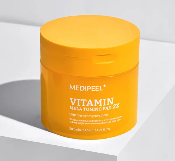 MEDIPEEL Vitamin Mela Toning Pads 2X Тонізуючі вітамінні педи для обличчя