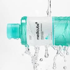 Medicube Azelaic Acid Niacinamide Clear Toner Тонер с азелаиновой кислотой и ниацинамидом