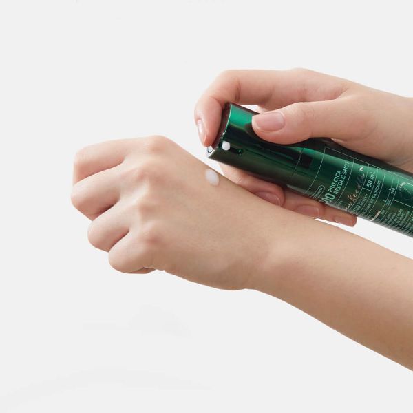 VT Cosmetics Pro Cica Reedle Shot 300 Інтенсивний бустер із мікроголками для чутливої ​​шкіри
