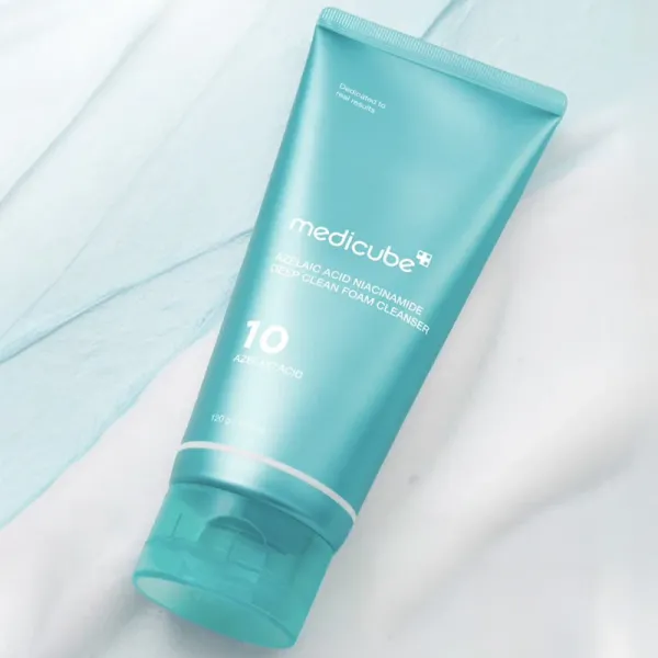 Medicube Azelaic Acid Niacinamide Deep Clean Foam Cleanser Пенка для глубокой очистки с азелаиновой кислотой и ниацинамидом